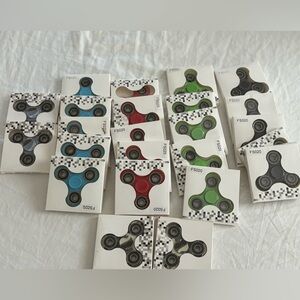 24 Pack Fidget Spinners Kids & Adults Stress Relief Sensory Toys Party Favor NIB